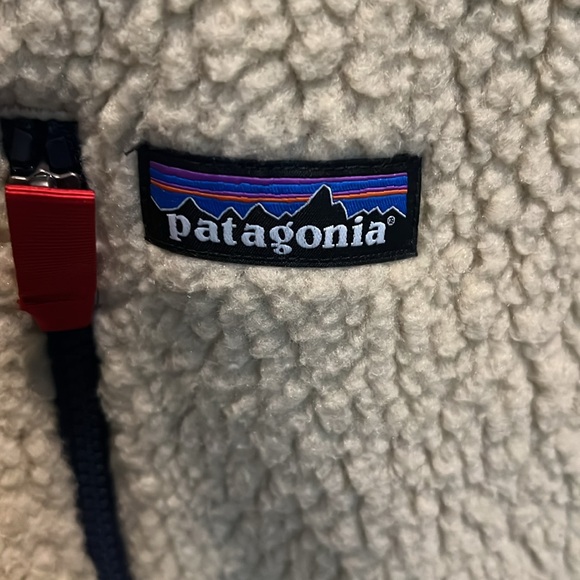 Patagonia Men’s Small  Cream and Navy Pull Over - Picture 3 of 5